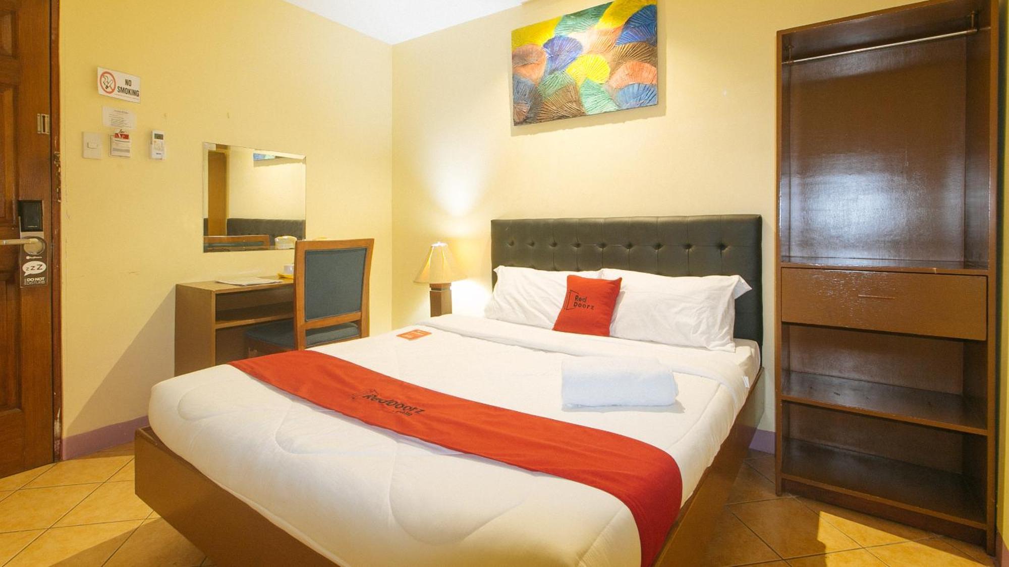 Reddoorz At Comfy Inn Ermita Manila Dış mekan fotoğraf