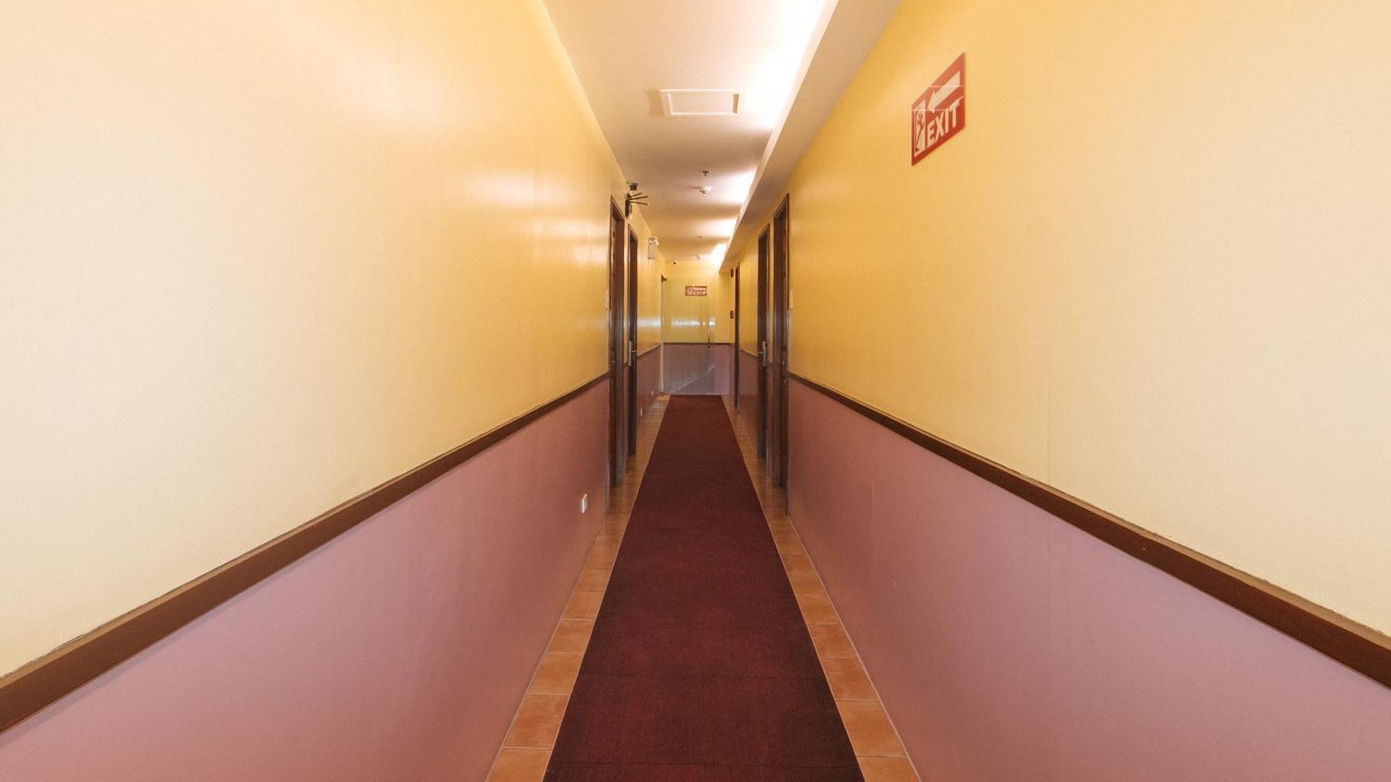 Reddoorz At Comfy Inn Ermita Manila Dış mekan fotoğraf